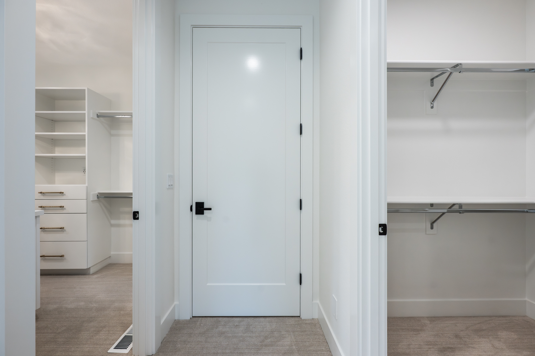 20251030 661SixthStLO 1094