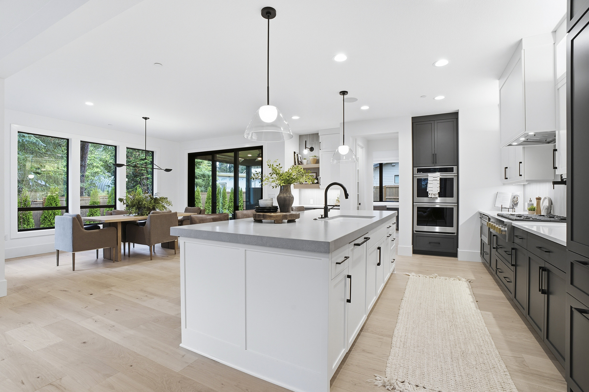 16901 Kara Ln Lake Oswego OR 18