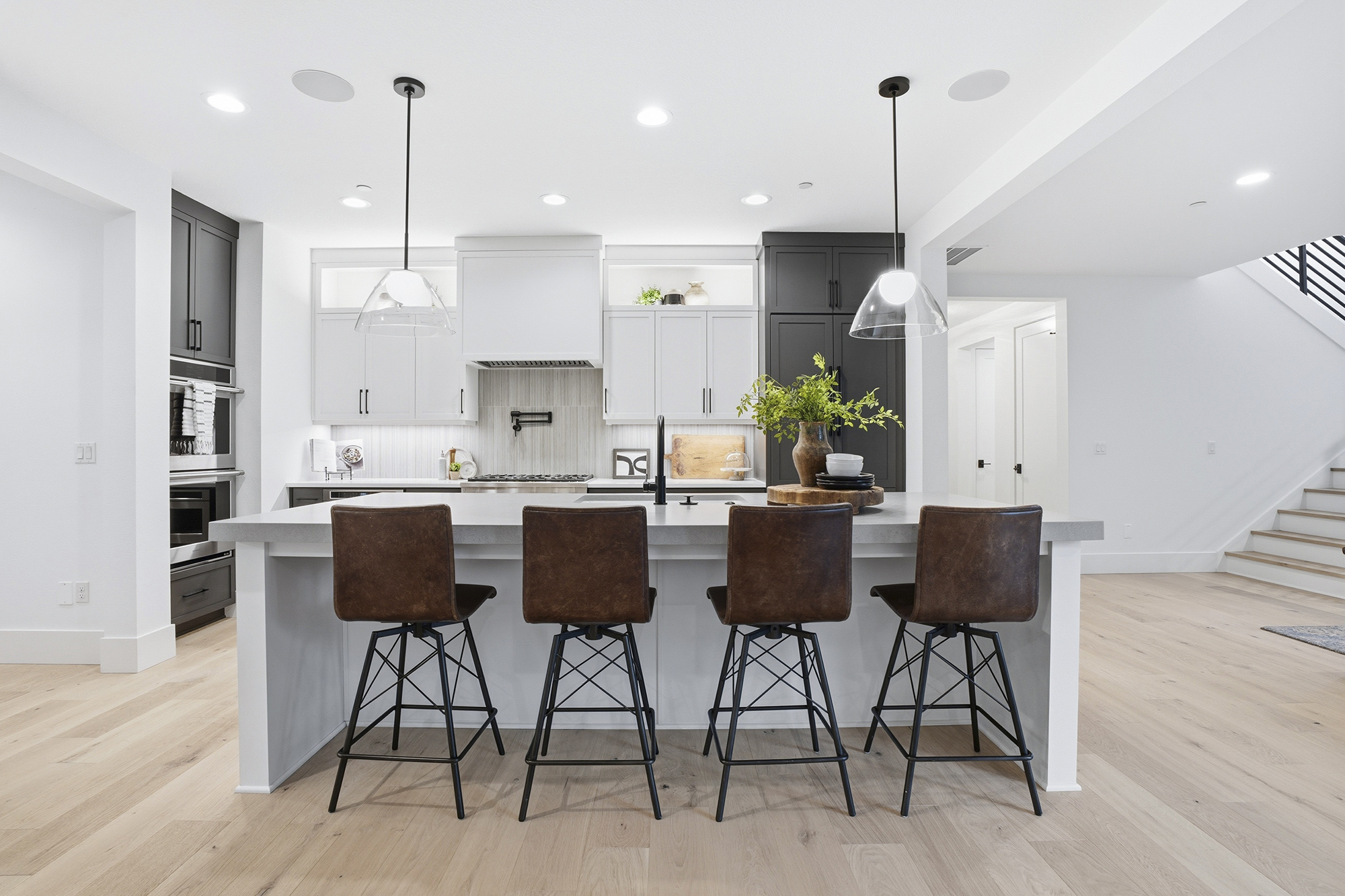 16901 Kara Ln Lake Oswego OR 21