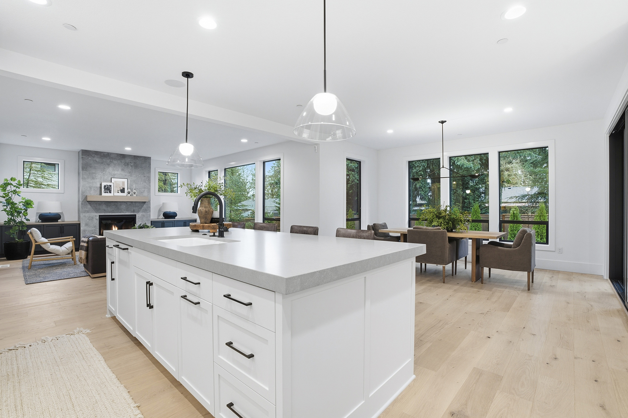 16901 Kara Ln Lake Oswego OR 24