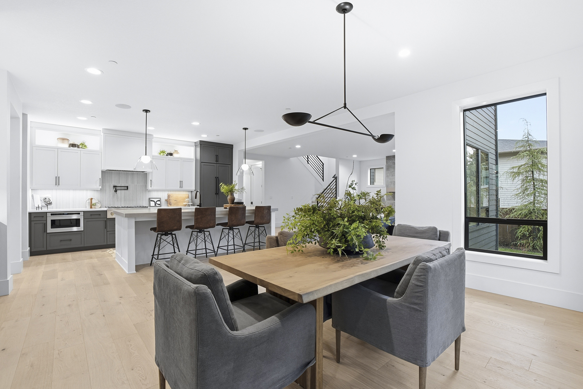 16901 Kara Ln Lake Oswego OR 28