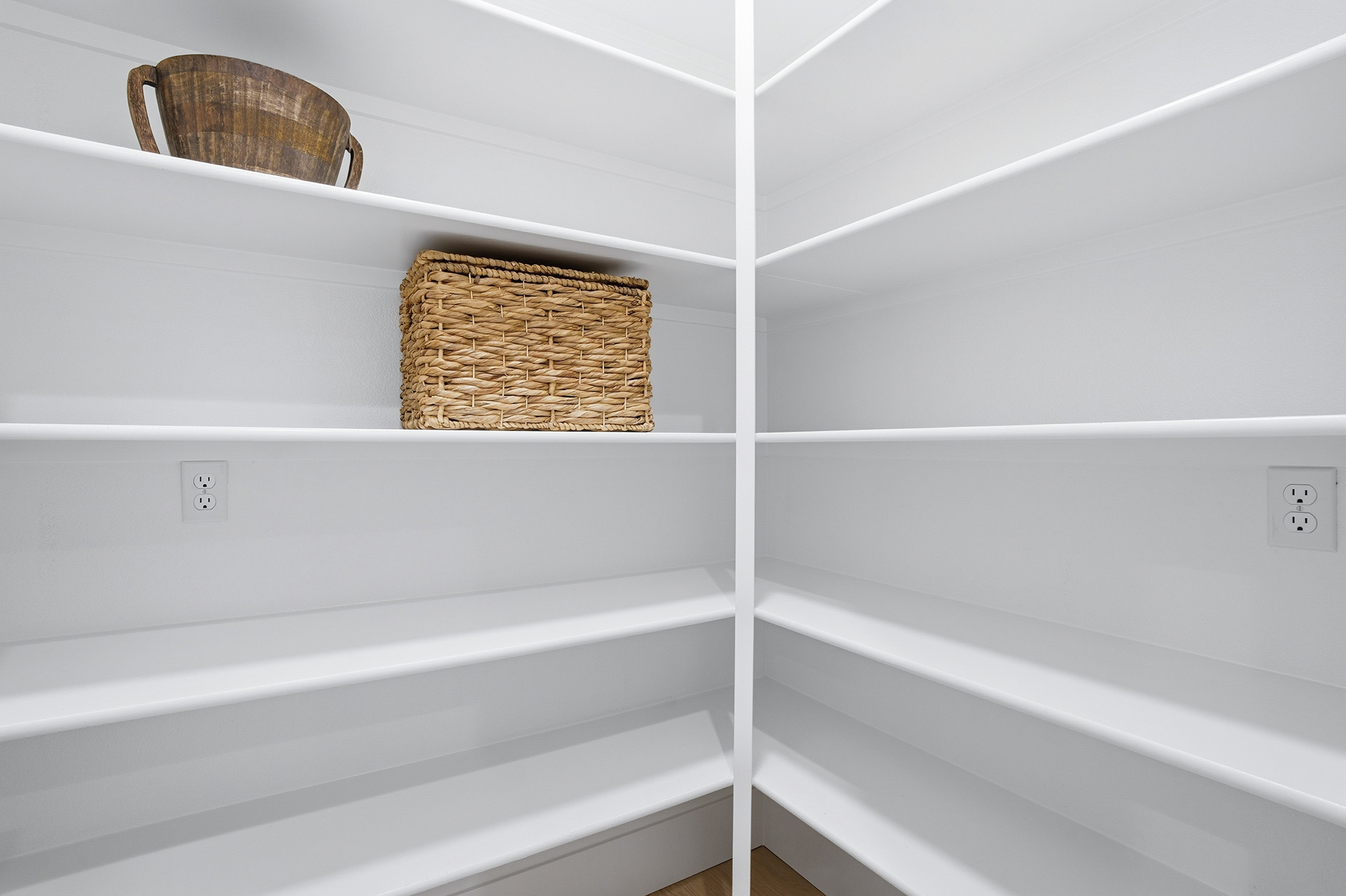 16901 Kara Ln Lake Oswego OR 31