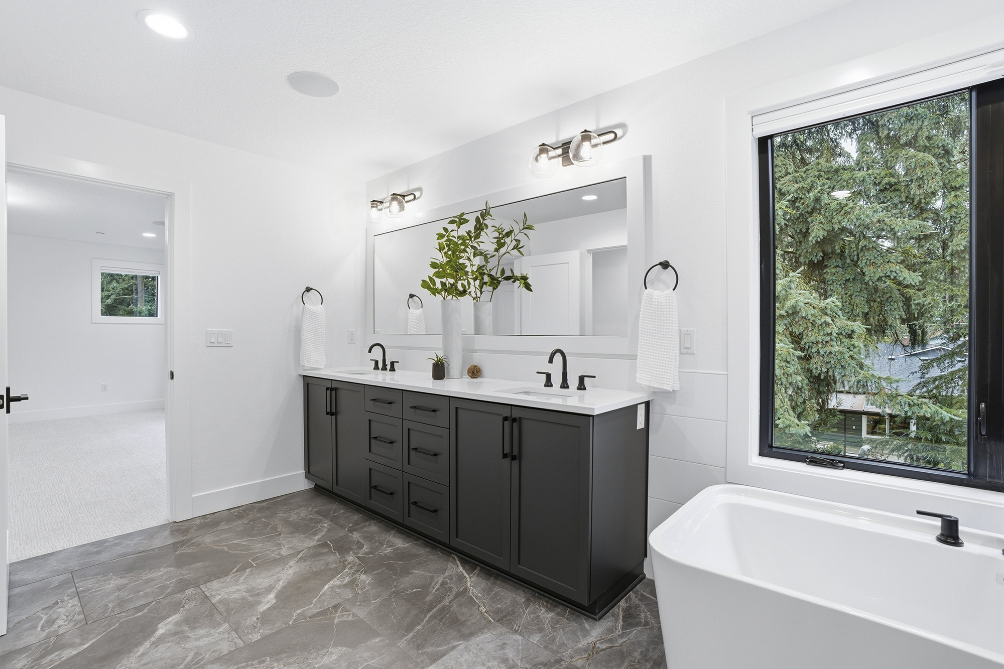 16901 Kara Ln Lake Oswego OR 40