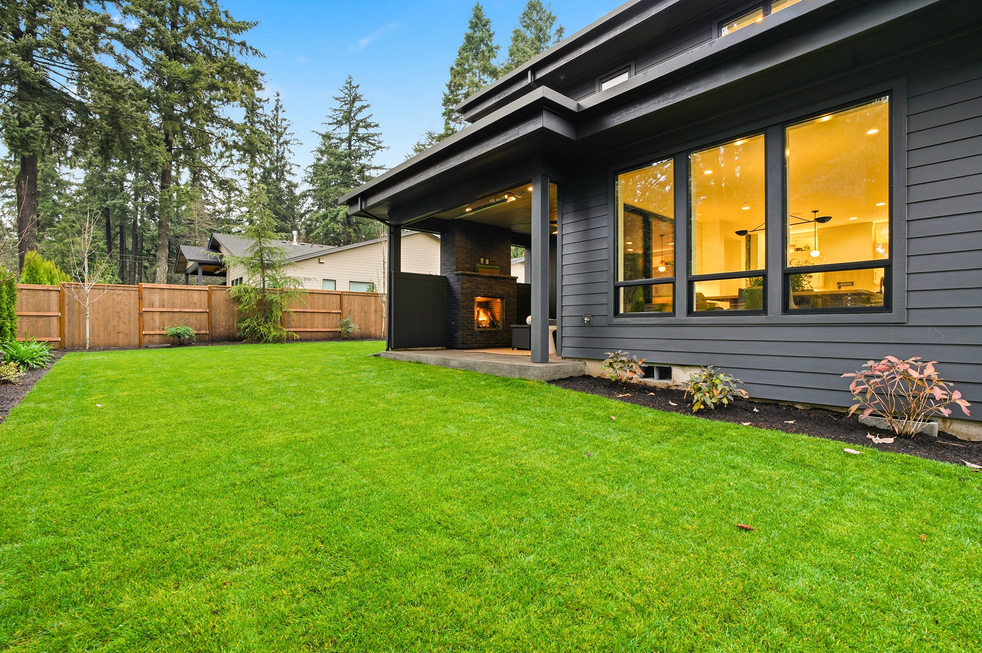 16901 Kara Ln Lake Oswego OR 68