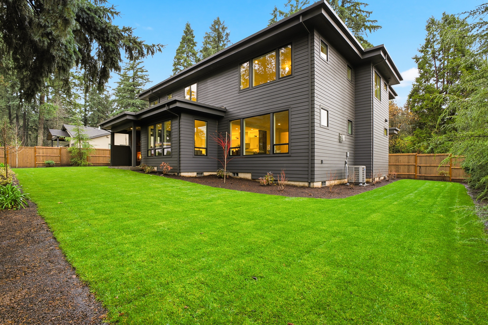 16901 Kara Ln Lake Oswego OR 69