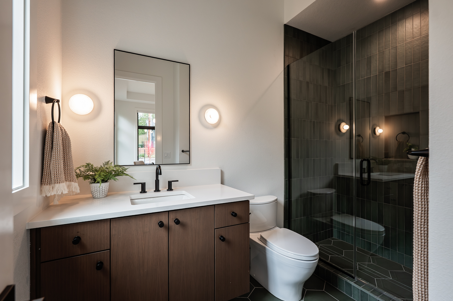 20260331 4487WBayRdLO 1007