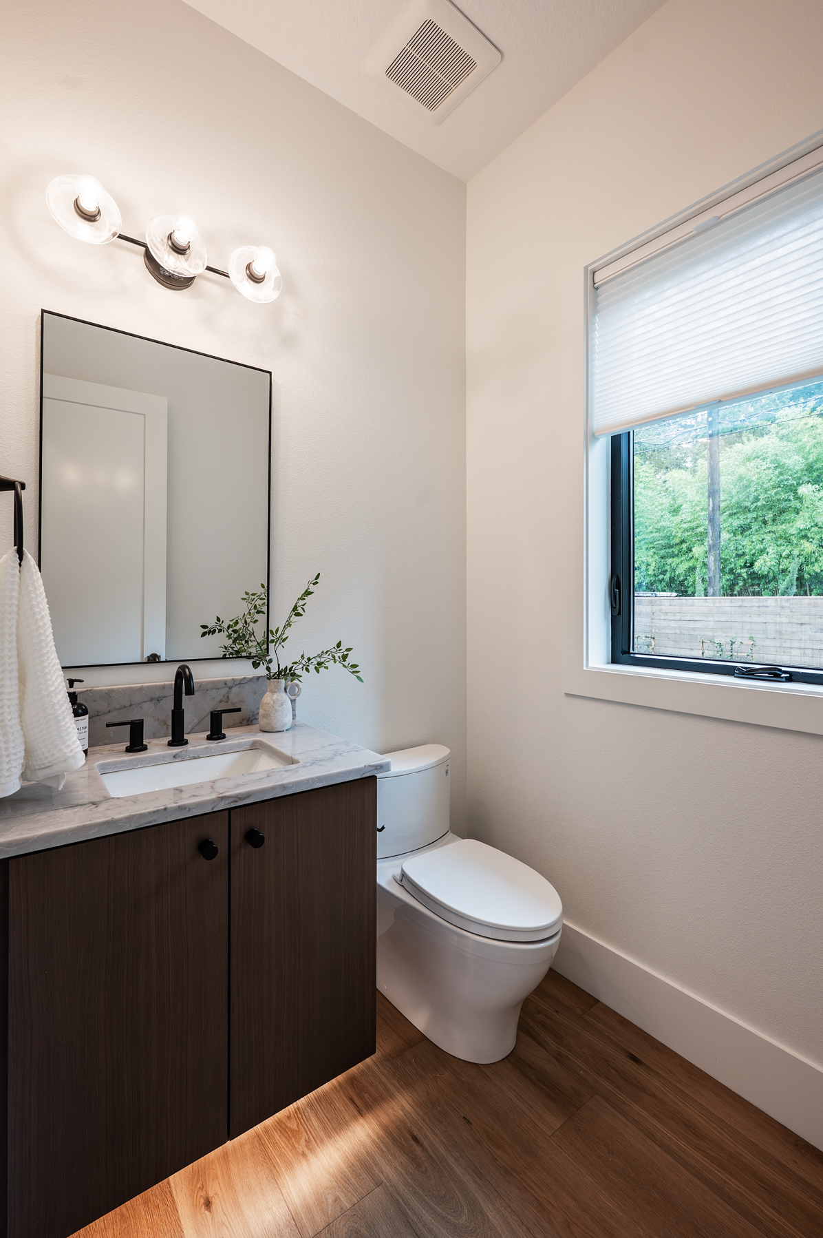 20260331 4487WBayRdLO 1013