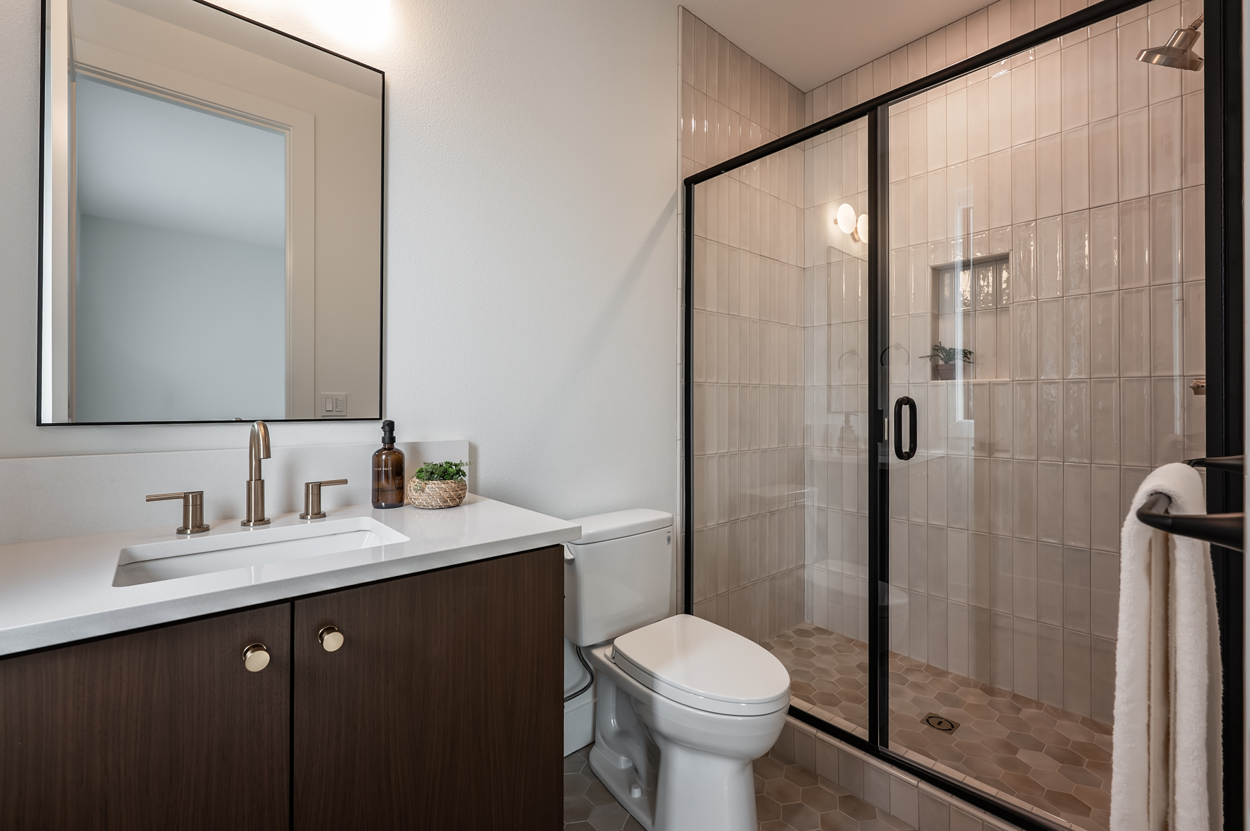 20260331 4487WBayRdLO 1058