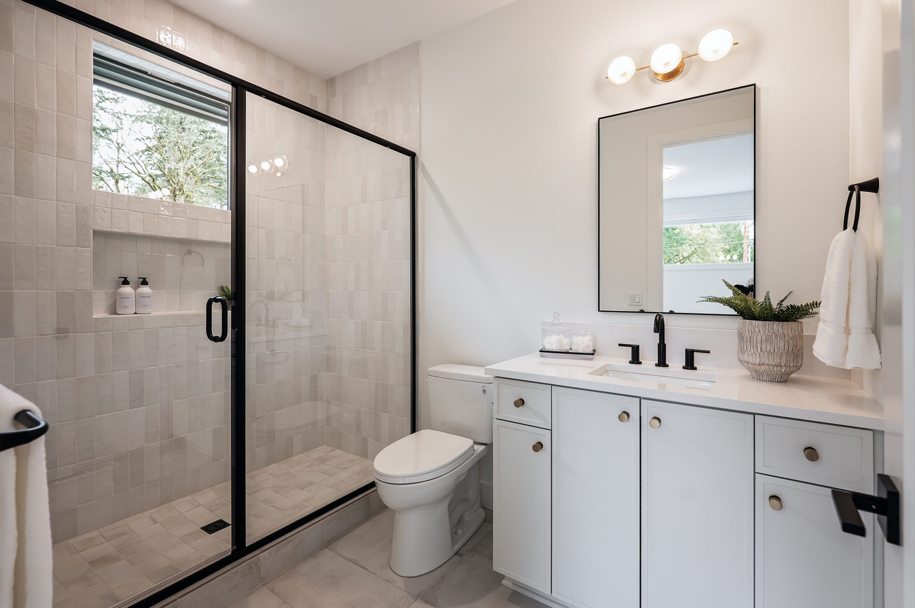 20260331 4487WBayRdLO 1062