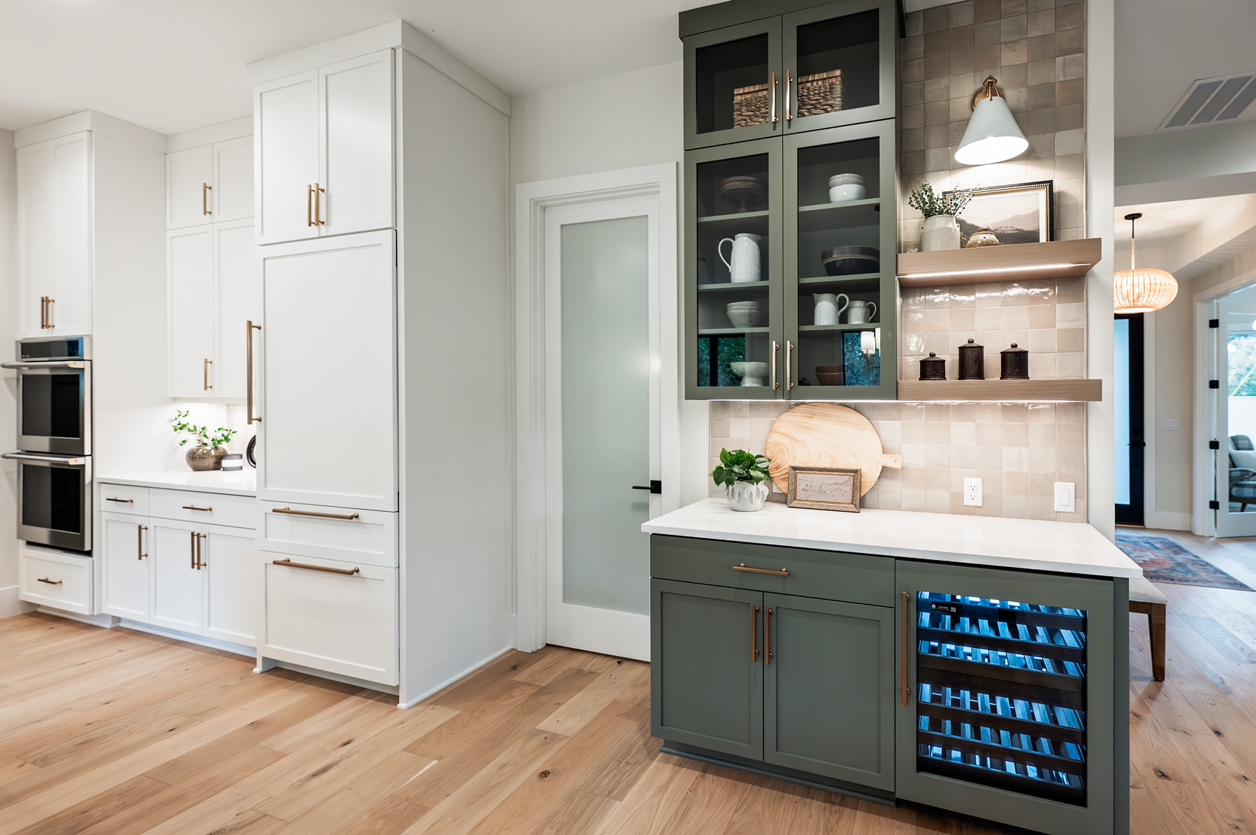 20251203 4401CobbWayLO 3007