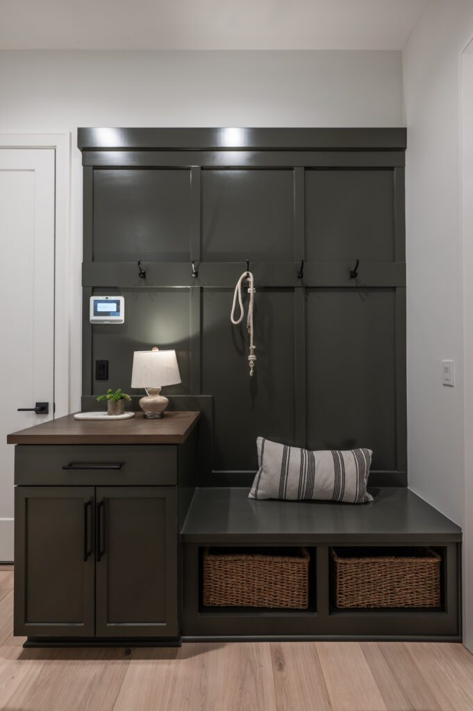 20250813 2406GlenEaglesRdLO 1045