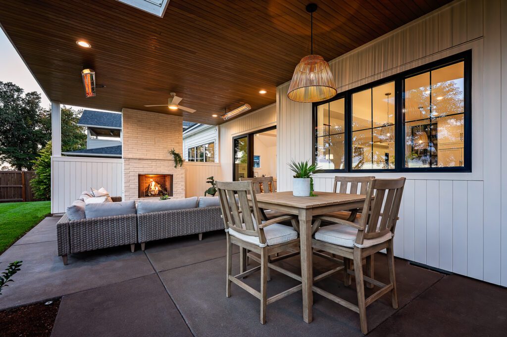 20250813 2406GlenEaglesRdLO 1078