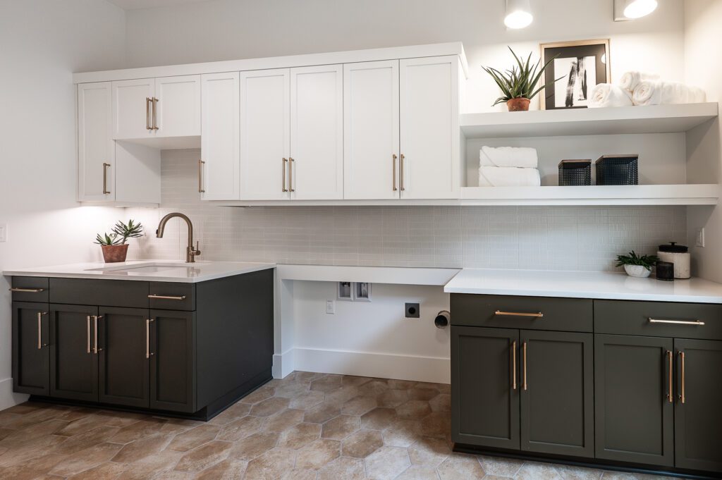 20250815 2410GlenEaglesRdLO 1607