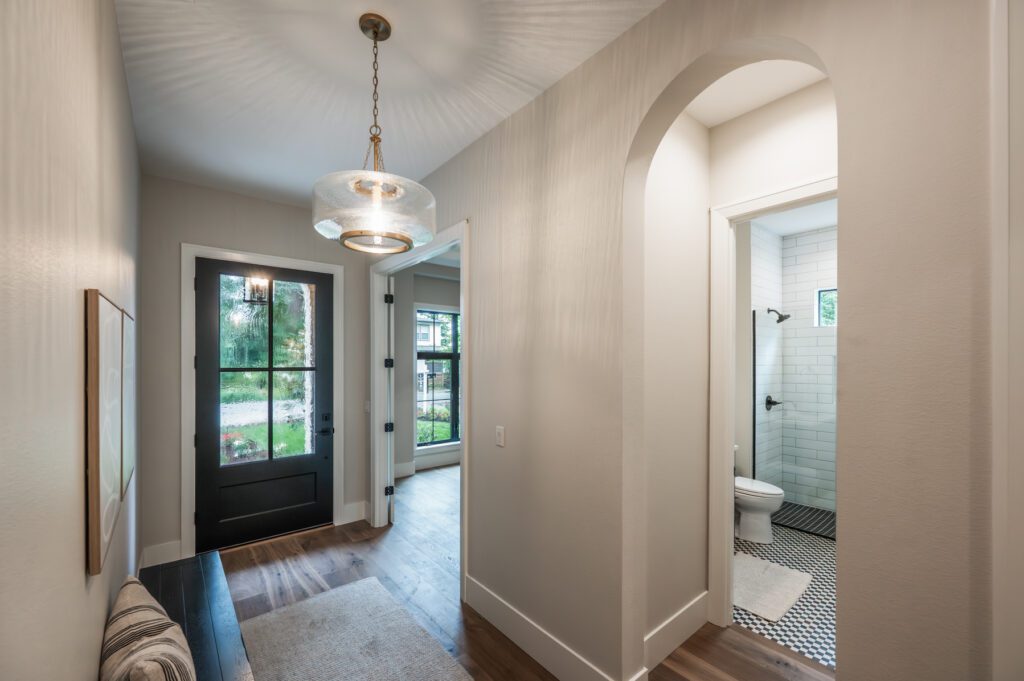 20250910 4421UpperDrLO 1006