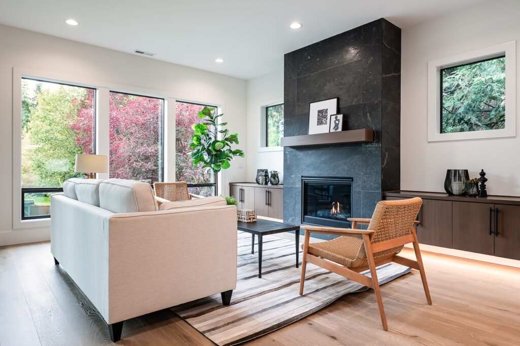 20251030 661SixthStLO 1023