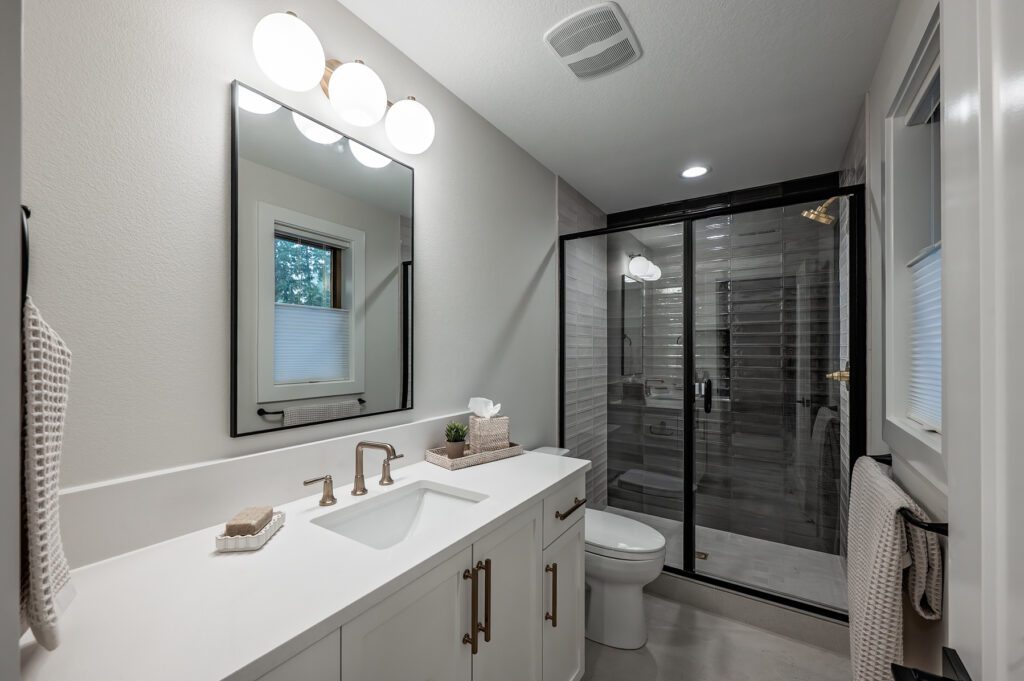 20251203 4401CobbWayLO 1052