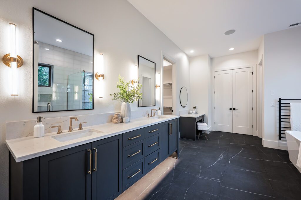 20251230 2560GlenEaglesPlaceLO 1016